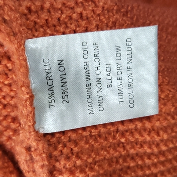 Calligraphie Balloon Sleeveless Cardigan - Picture 9 of 10